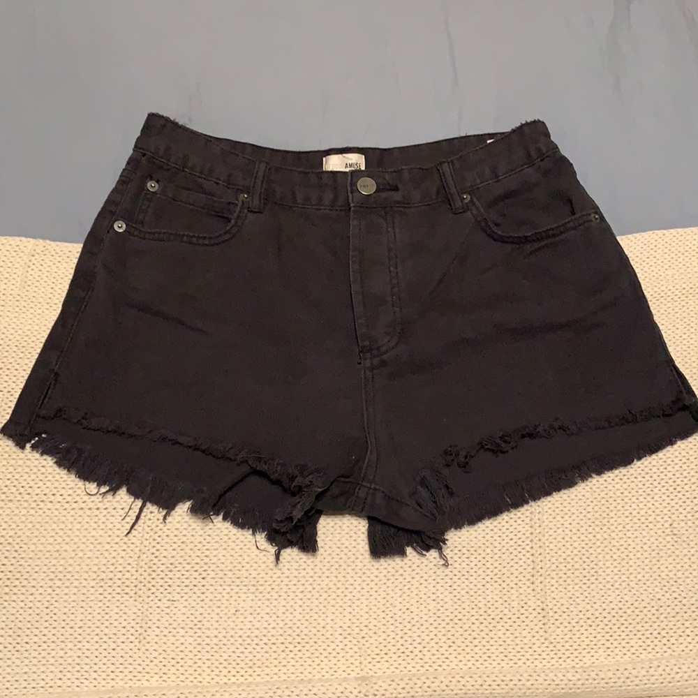 AMUSE SOCIETY black high rise shorts